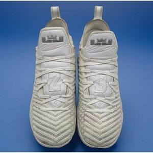 Nike Lebron XVI 16 Buzz Lightyear White‎ Hyper Grape AO2588-102 Sz 11 Athleisure